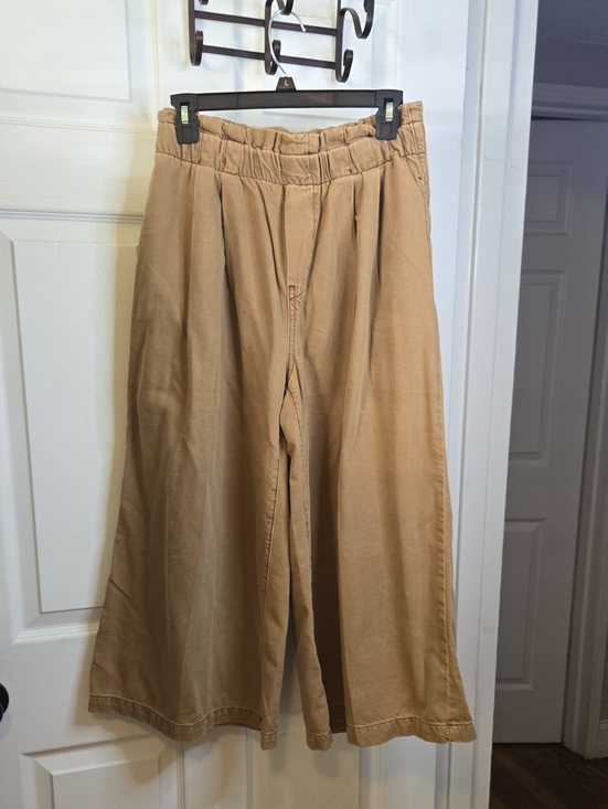 Pilcro Pants - Pilcro Relaxed Wide-Leg Chinos in Tan Waist 14 Stretch To 17 With Pockets